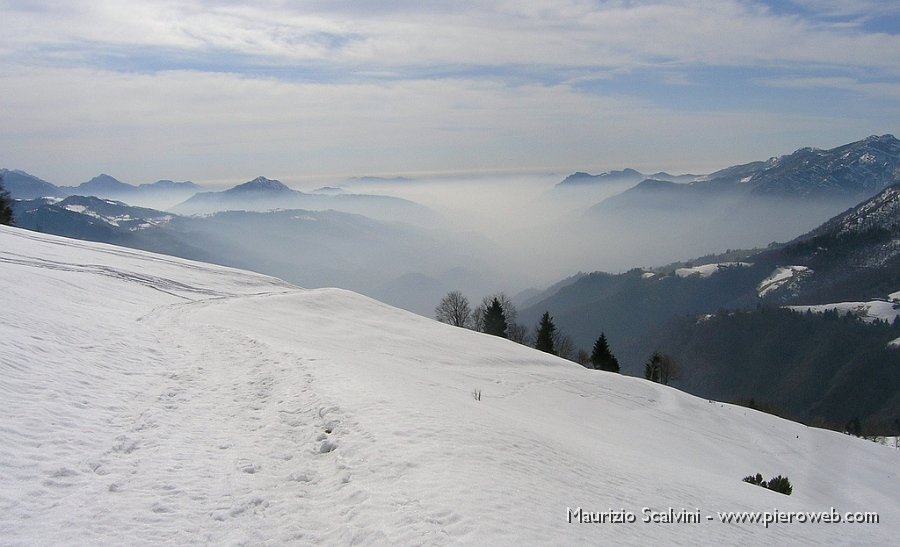 17 Dalle Baite di Campo, 15 marzo. Panorama verso valle.JPG